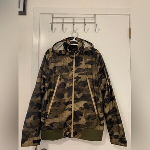The North Face Men’s Windbreaker Camouflage